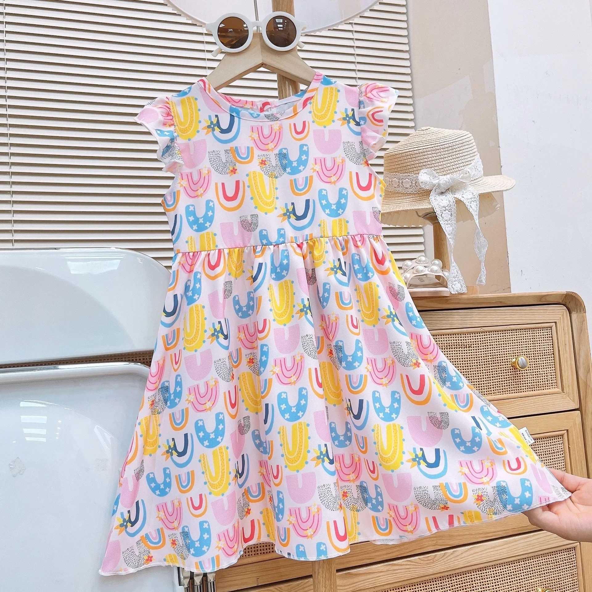 Girls summer dress new fashion floral princess dress pleated sleeves suitable for children suitable for any occasion W250326