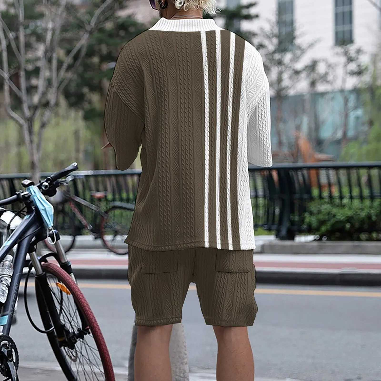 2024 new summer mens loose casual sportswear high-quality jacquard V-neck short sleeved two-piece mens clothingXJ250326