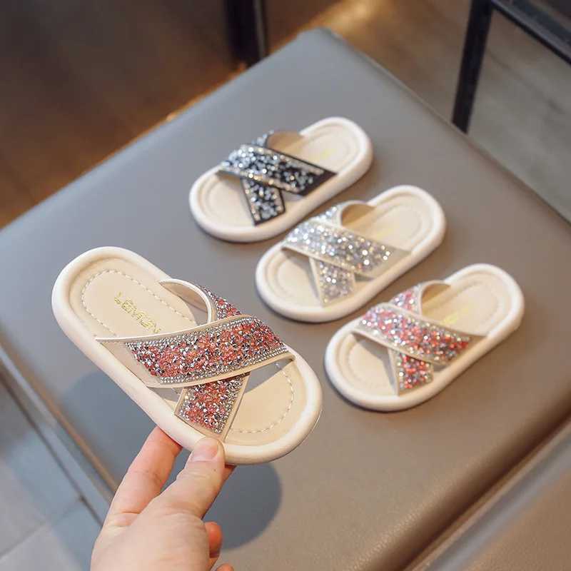 Slipper Summer childrens slider girls rhinestone beach shoes fashionable flash cross belt princess shoes comfortable soft soled sandals S25326