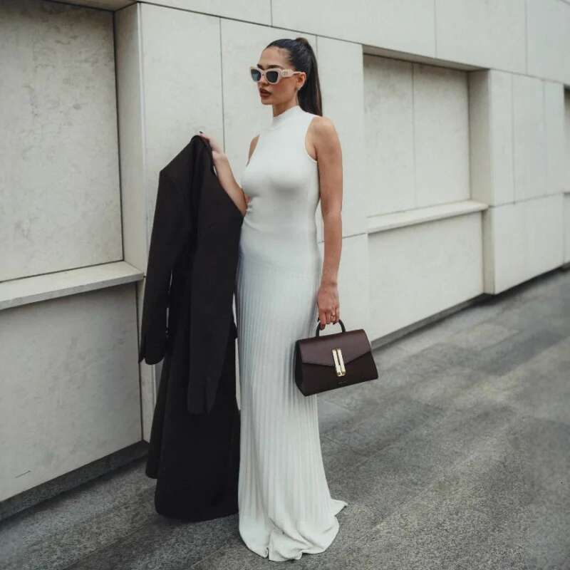 Dongdumaoyi Semi Hoge Hals Mouwloze Gebreide Lange Jurk Effen Kleur Plooirok Bodycon Zomer C