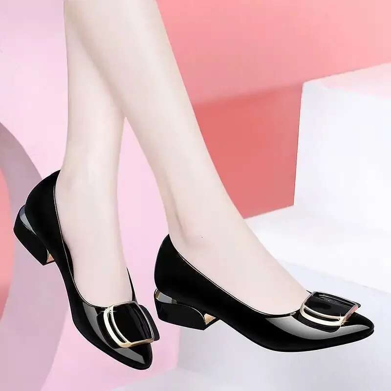 Four-season Versatile Women's Work Shoes with Pointed Toe and Thick Heel