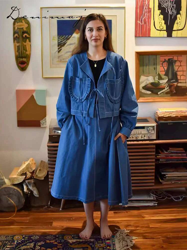 Fashion Pleated Pockets Denim Coat Women O-Neck Lace Up Long Sleeved Blue Top Female Spring Elegant Casual Lady Streetwears