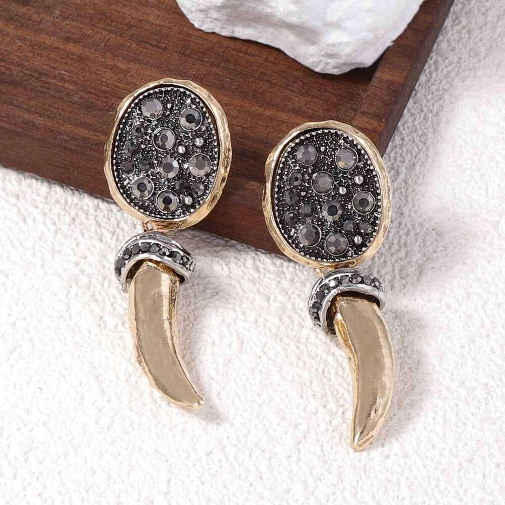 Trendy Vintage Matte Antler Hoop Earrings Lightweight Luxury Everyday Wear for Women