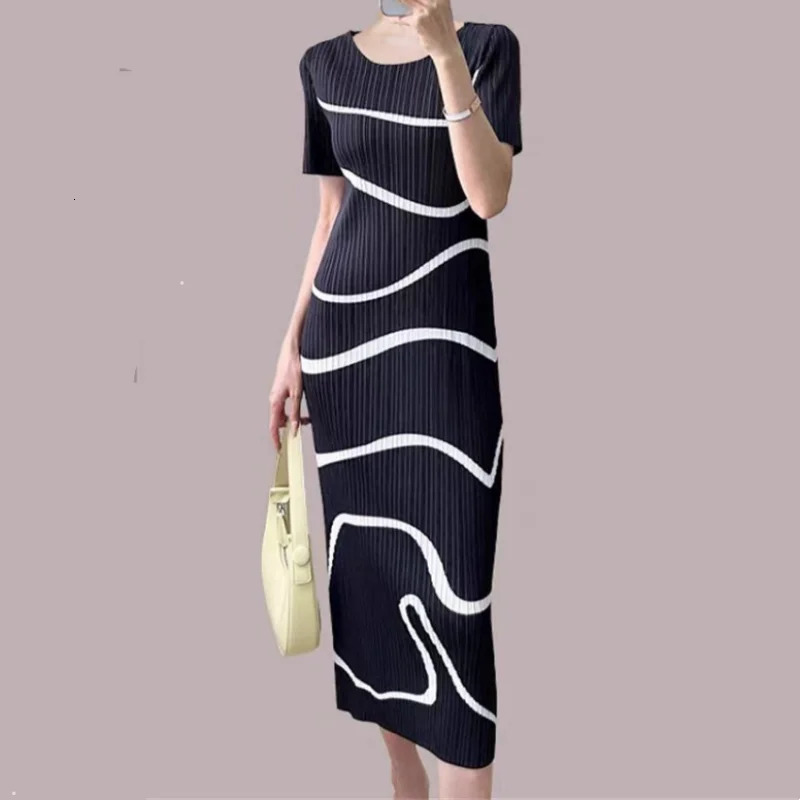 MIYAKE pleated dress irregular stripes Japanese n elegant casual loose short sleeved long skirt summer 2024 item 250324