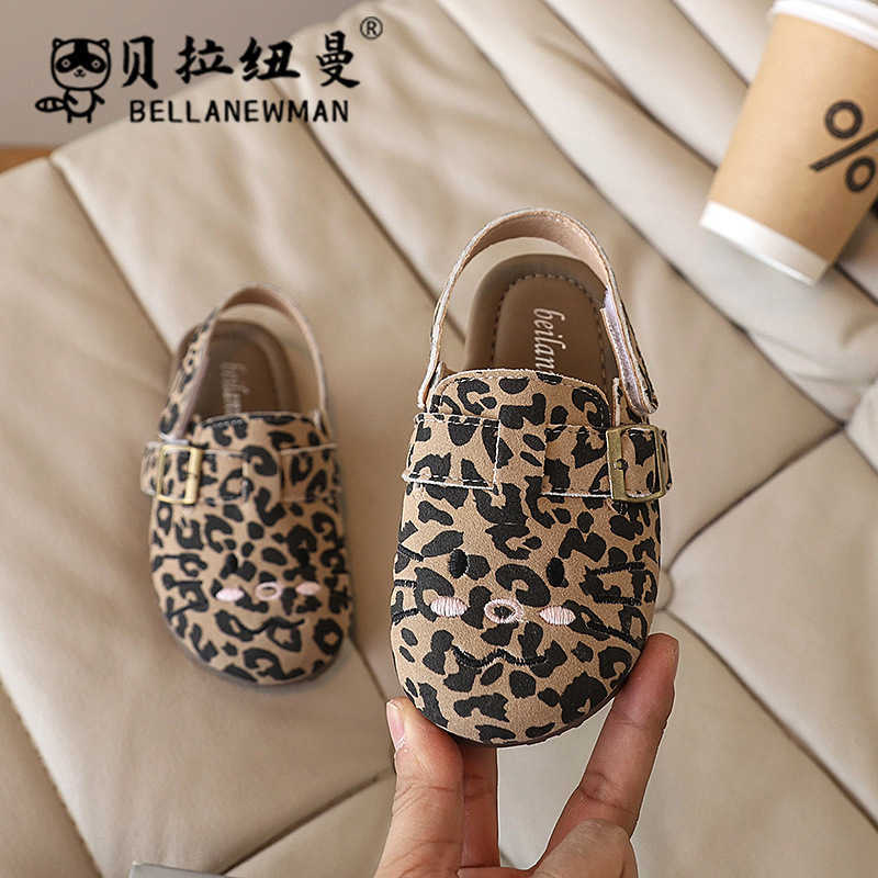 Slipper SHEIN Girls Sandals 2025 Summer New Korean Edition Childrens Cork Baotou Single Shoes Korean Boken Shoes S25326