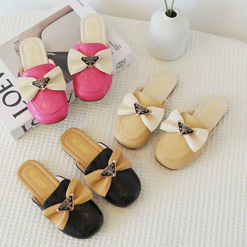 Slipper Girls Baotou slippers 2023 Spring and Autumn new soft soled leather shoes for wearing princess shoes fashionable middleaged childrens beach sh