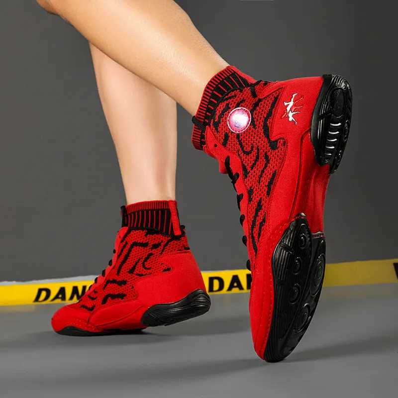 Professional Red Mens Wrestling Shoes Size 35-46 Knitted Mens Boxing Boots Comfortable Anti Slip Training Sneakers M250327