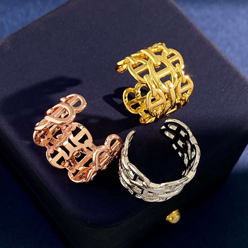 Trendy and fashionable three-layer pig nose Japanese C-shaped wide opening INS cold style stacked eating ring bracelet