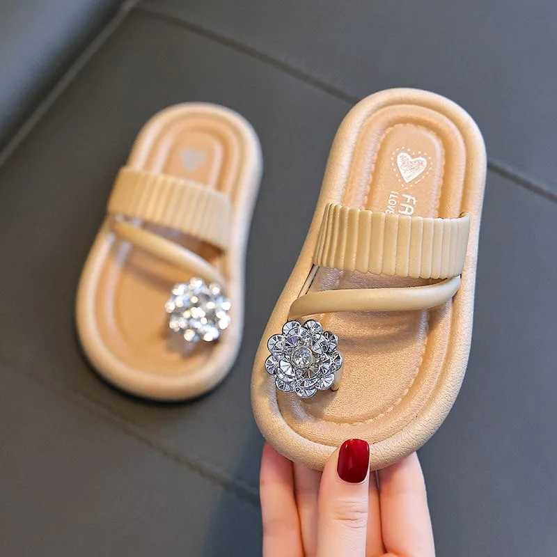 Slipper Girls slide with high appearance princess style new China anti fall and explosion added super cute and super lightweight slide S25326