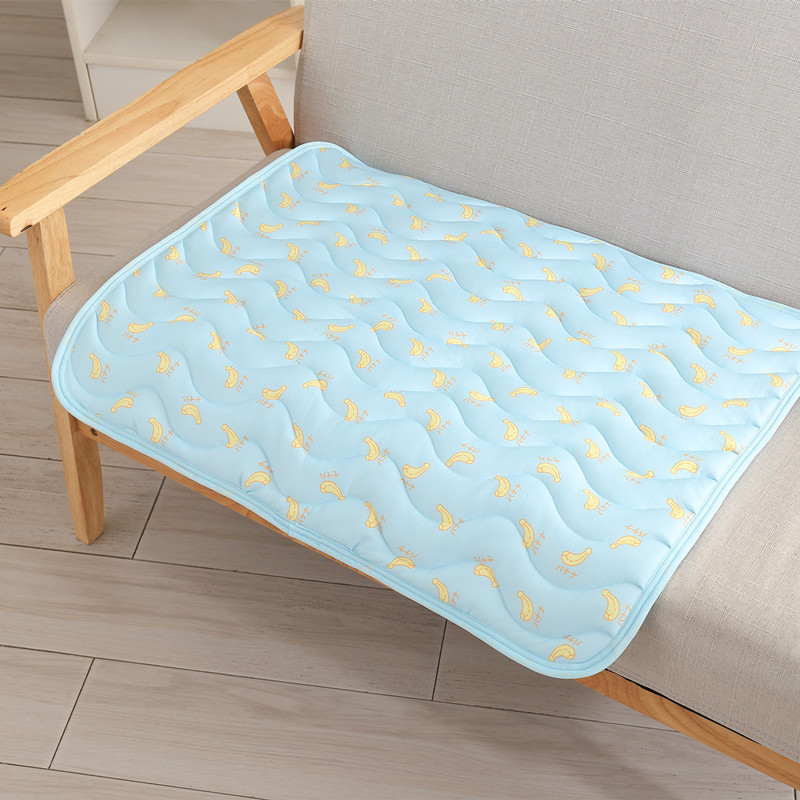 Dog Cooling Mat Summer Pet Ice Silk Pad Breatbable Dog Cat Seat Cushion Pet Sleeping Bed Kennel For Small Meduim Dogs Cat