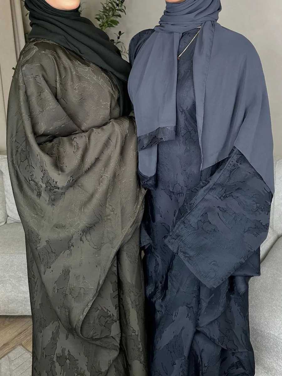 Middle East Dubai Turkey Abayas For Women Ethnic Style Bat Slve Hijab Dresses Ramadan Robe Femme Islam african Long Dresses X2505141