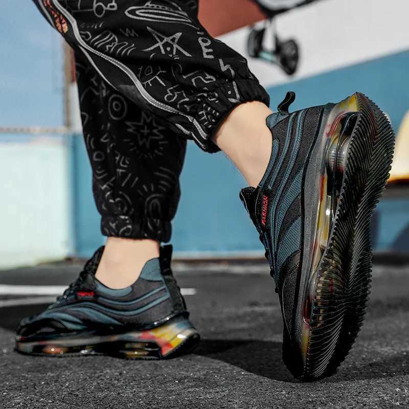 Summer New Mens Shoes Korean Edition Sneakers Mens Fashion Casual Elastici Sole Shoes Popcorn Mesh Sports Running Shoes Z250326
