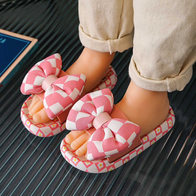 Slipper Childrens slippers cute bow for girls fashionable princess for girls anti slip soft sole for indoor and outdoor wear beach sandals for girls S