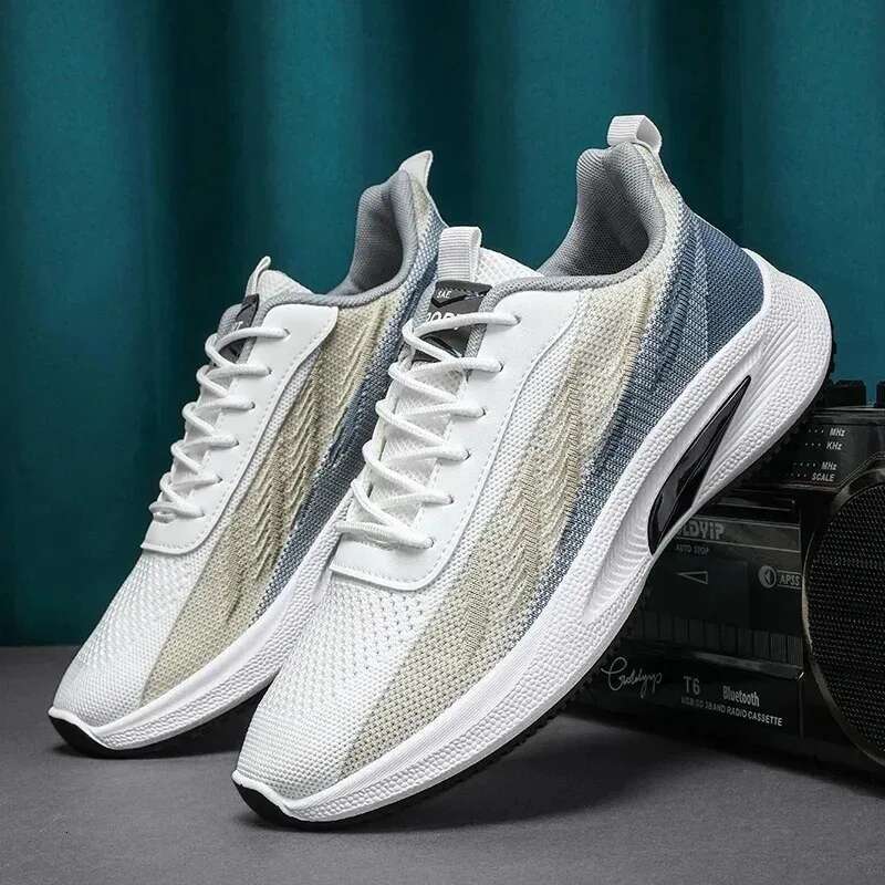 A Pair Of Unisex Casual Sneakers Stylish Light Suitable For Running And Hiking Exercise Healthy Living