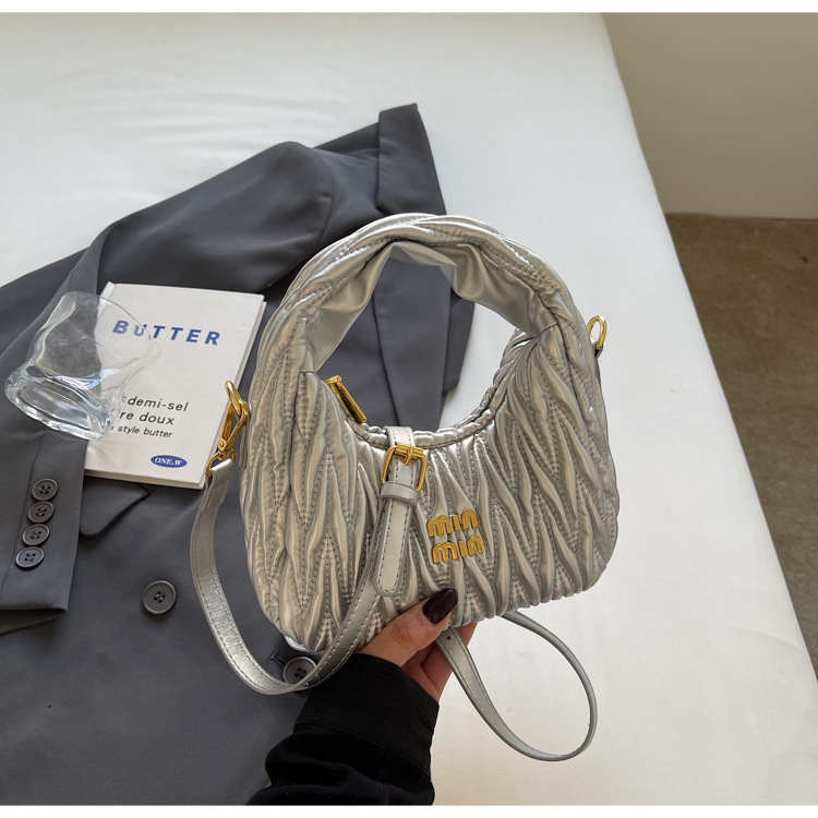 New fashion fold bag shoulder bag niche design casual simple fashion handbag crossbody bag 2025