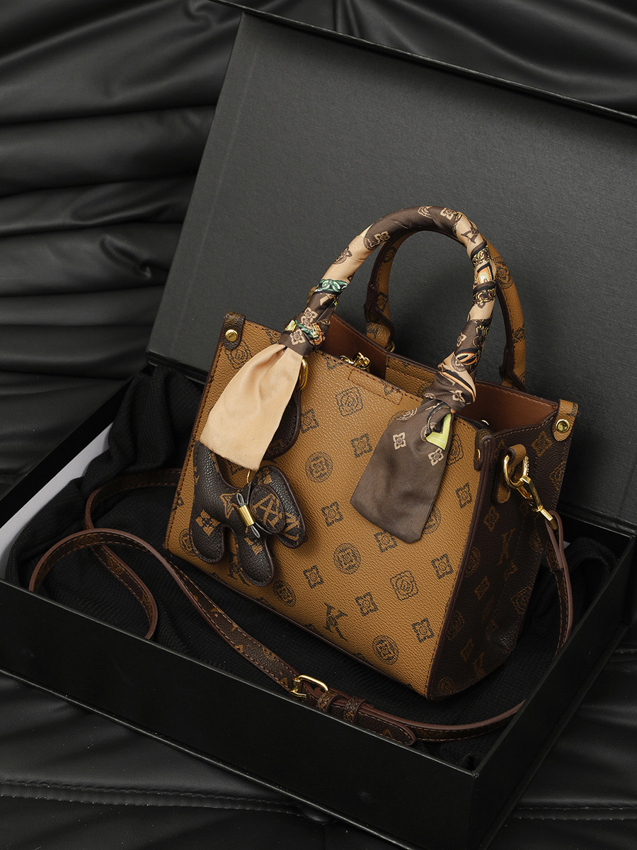 design bag 2025 Retro textured printed shoulder bag for women fashionable commuter ladies' crossbody bag