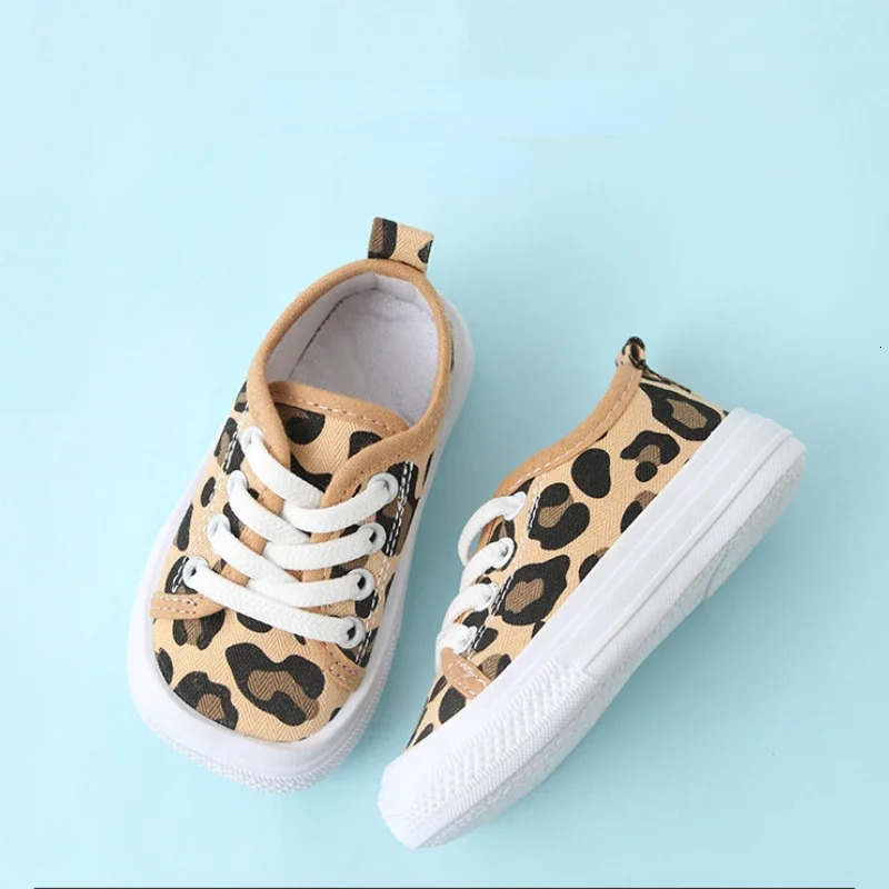 Zapatillas Kid Shoe Autumn Boy Sport Shoes Solid Color Simple Kid Shoes Versatile Casual Shoe Daily Wear Canvas Shoe Tenis 250326