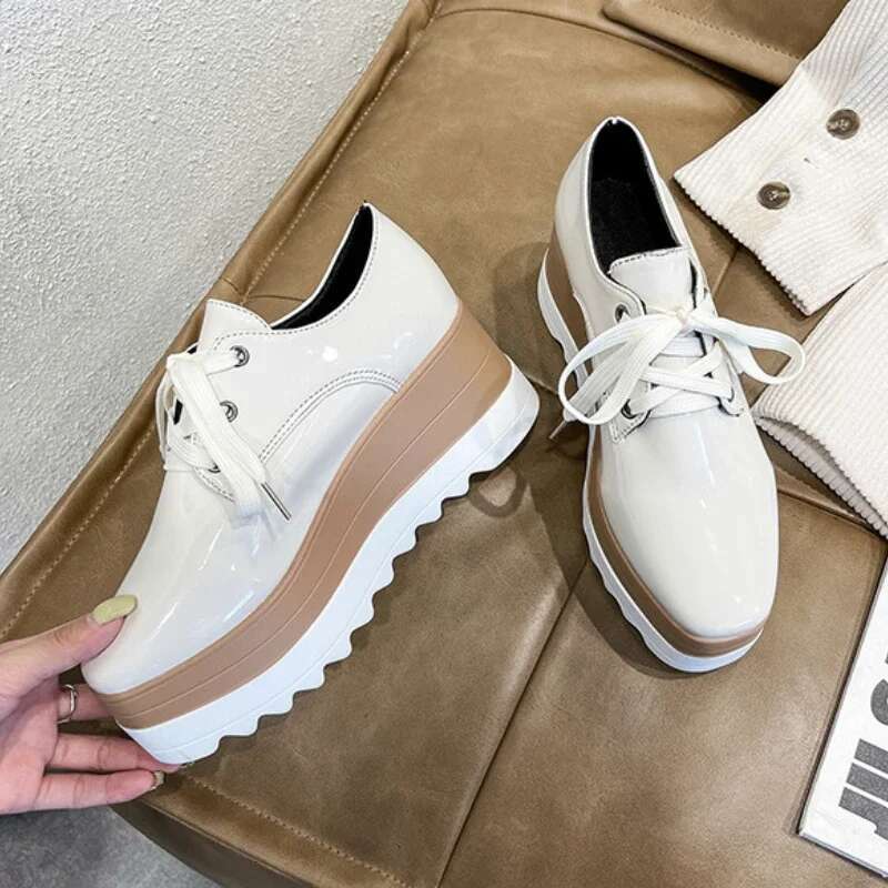 Designer Shoes Sports Shoes Niche Design Fashion Platform Lace Up Casual Comfortable Thick Soled Women's Sports Shoes New White Shoes