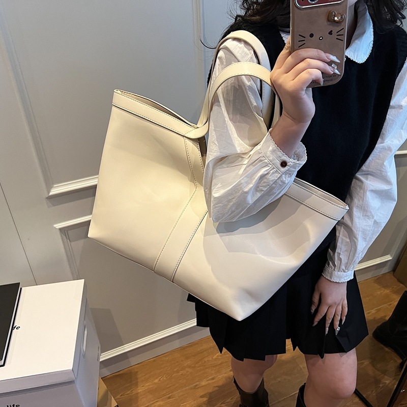 Fashion large capacity Tote bag new commuter shoulder bag senior sense of fashion casual women's bag 2025s hot