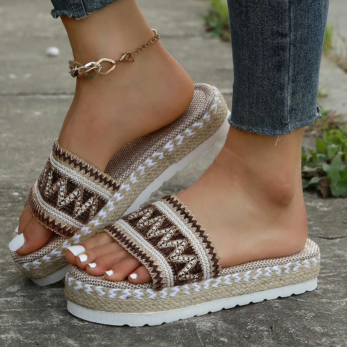 2025 Summer New Beach Leisure Designer Fashion High Heel Sandals Bohemian Handmade Women's Canvas Shoes