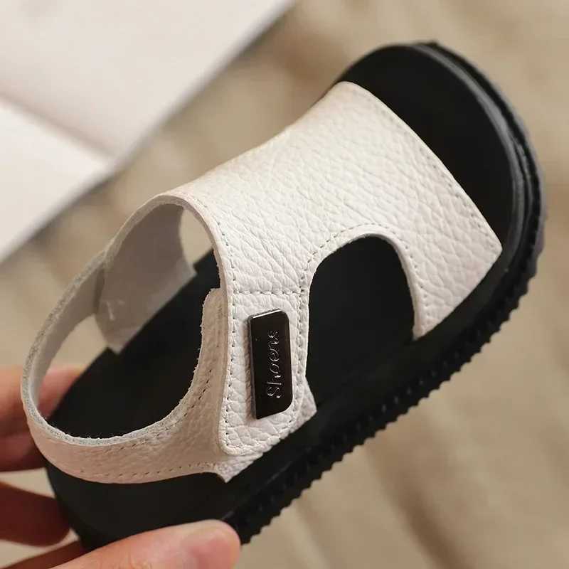 Slipper Childrens sandals fashionable boys summer small and medium-sized childrens soft soled baby non slip open toe beach shoes S25326