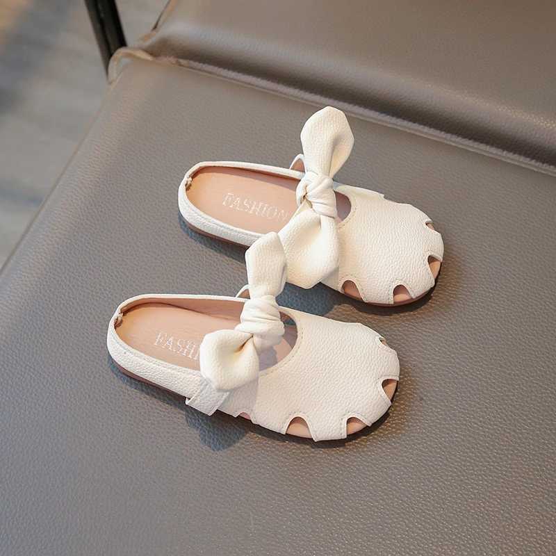 Slipper 2025 Spring/Summer New Childrens Slide Suitable for Girls Simple Leather Princess Shoes Soft and Breathable Coat Cute Bow S25326