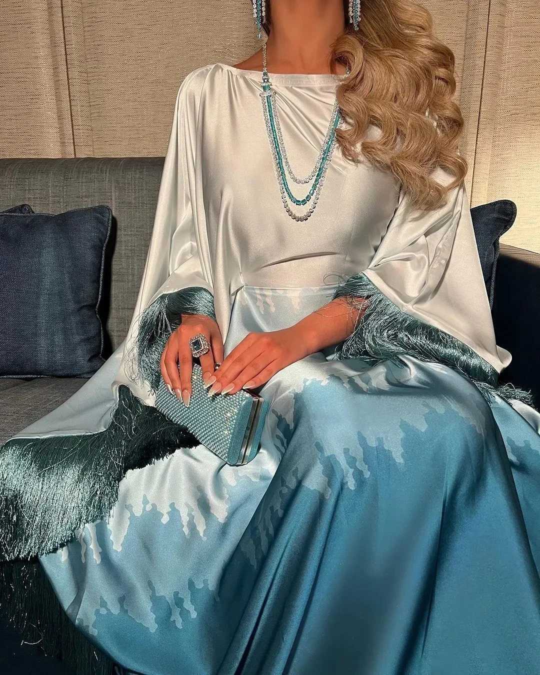 Modest Muslim Batwing Slve Gradient Color Tassel Kaftan Eid Al Adha Party Evening Dresses Moroccan Turkey Dubai Abaya Islam X2505141