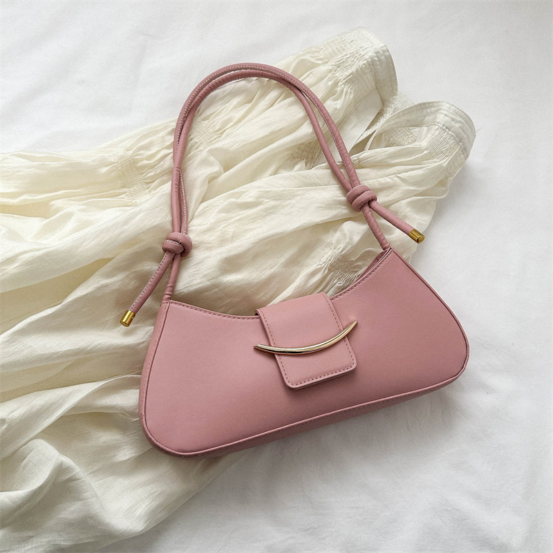 New women's bag fashion trend underarm bag niche design shoulder bag fashion foreign crossbody bag 2025