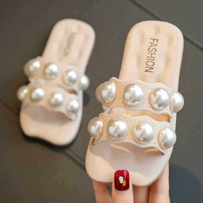 Slipper Girl Summer Slide 2024 New Family Matching Shoes Beach Shoes Childrens Slide Pearl Princess Mom Daughter S25326