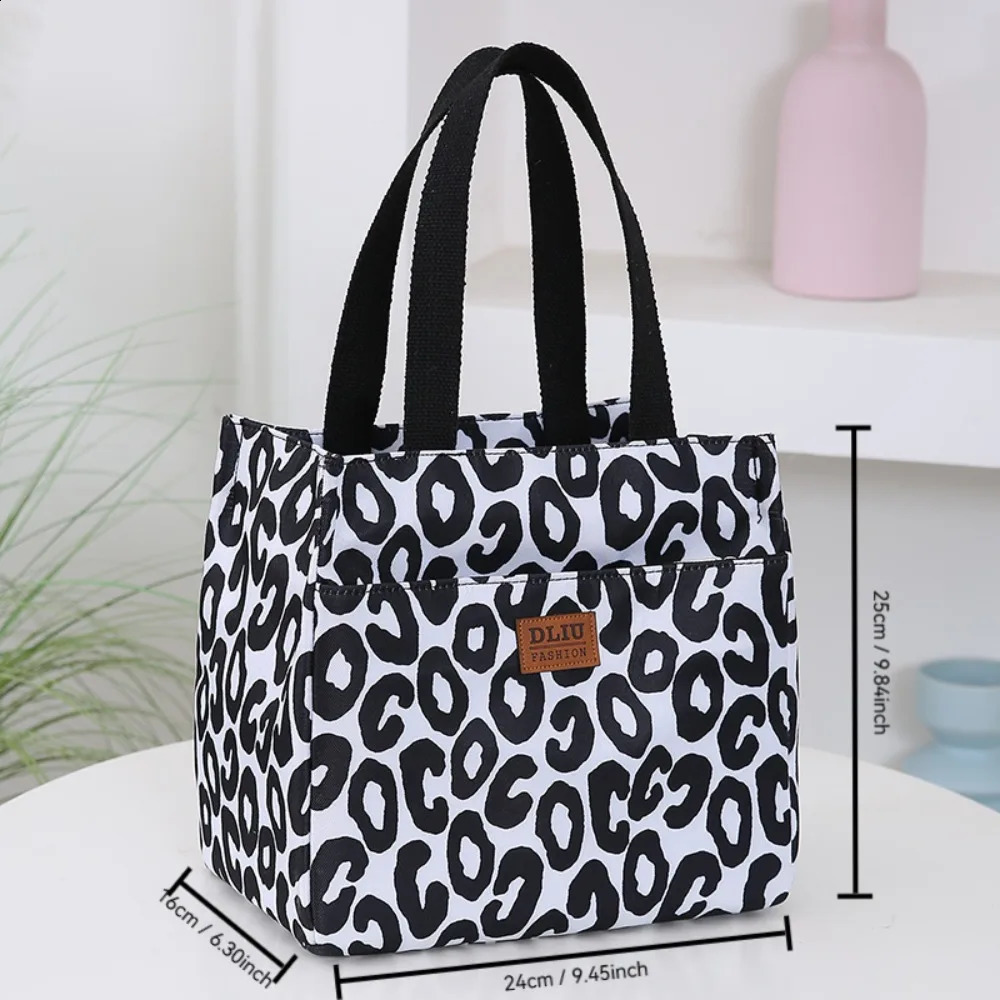 Novice flower printed large capacity waterproof insulated thick lunch bag 250326
