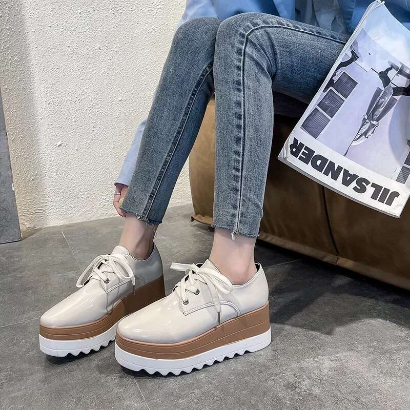Designer Shoes Sports Shoes Niche Design Fashion Platform Lace Up Casual Comfortable Thick Soled Women's Sports Shoes New White Shoes