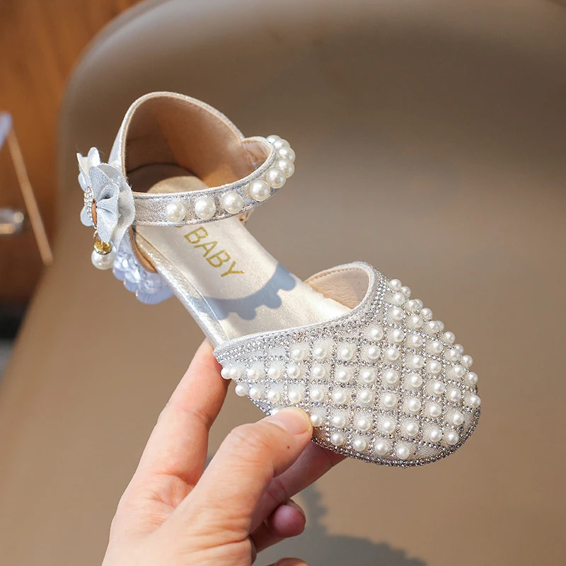 Girls Princess Shoes 3-12 Years Old Silver Crystal Girls High Heels Fashion Non-slip Kids Performance Shoes Childrens Sandals 250326