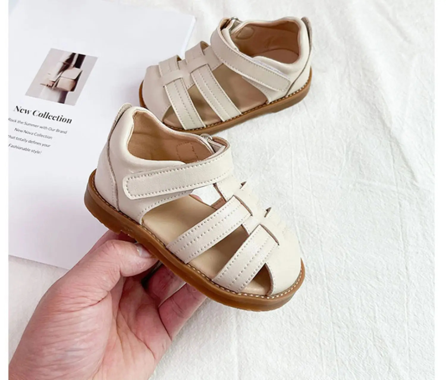 Unishuni Toddler Girls Cute Lightweight Closed Toe Ankle Strap Sandal Children Soft Sole Non-slid Sandal with Hook Loop Fastener 250326