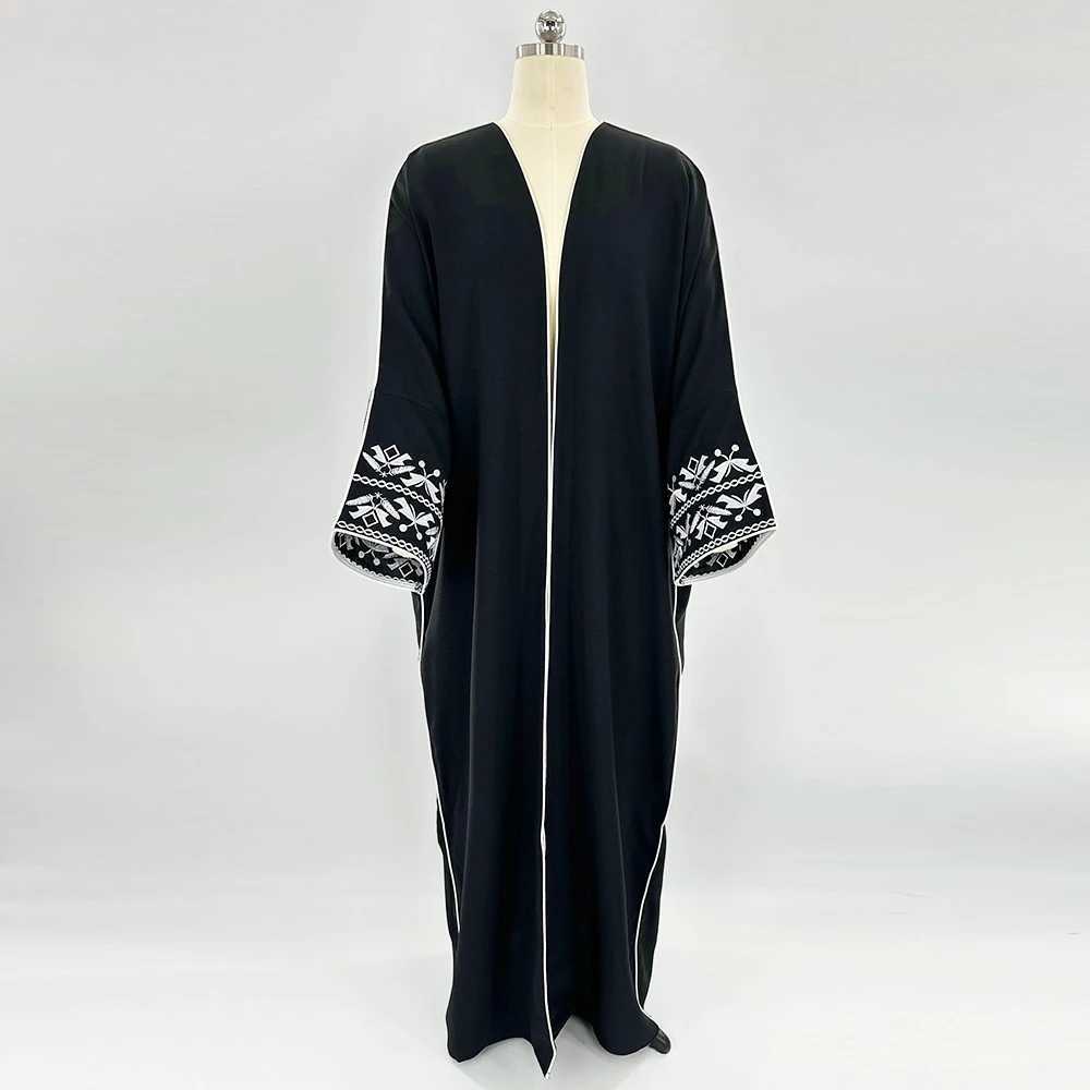 Fashion Classic Embroidered Abaya Hijab Dress Kimono Coat Outwear Women Long Slve Loose Arabic Muslim Dubai Moroccan Caftan X2505141