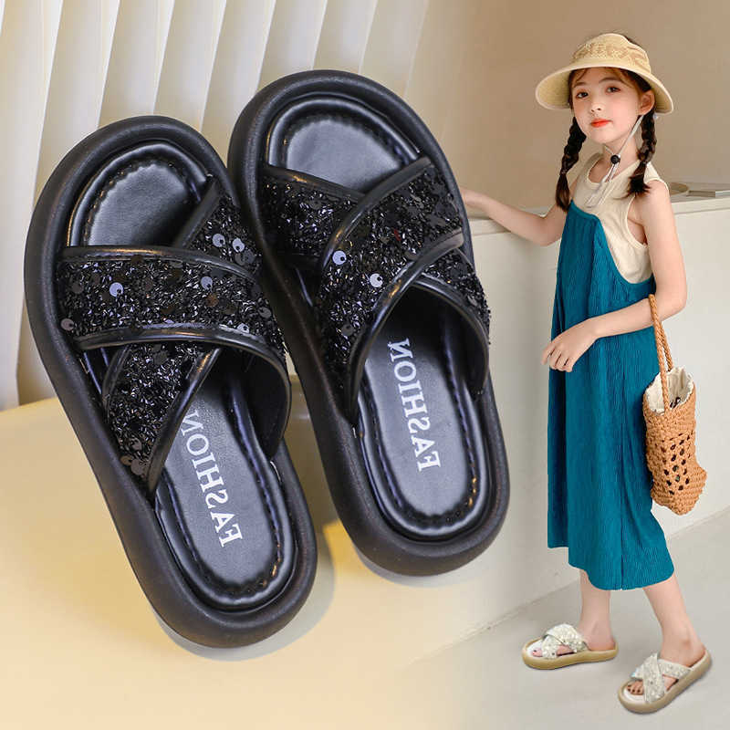 Slipper Childrens slippers womens summer new fashion Korean version little girl princess wearing non slip soft bottom girls cool slippers flat bottom 