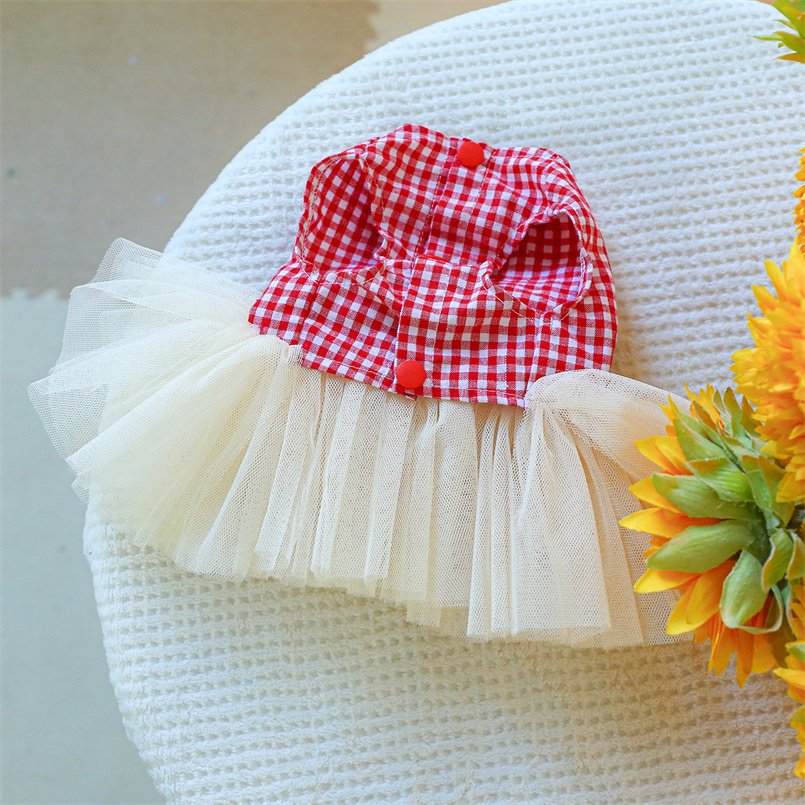 Heart Charming Pet Attire - Red and White Checkered Princess Gauze Skirt for Cats and Small Dogs