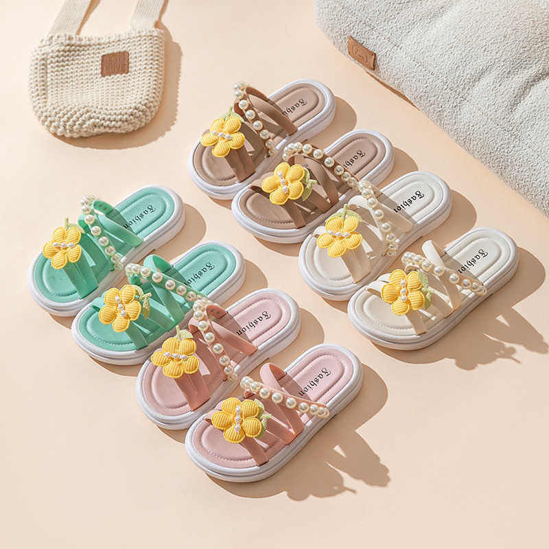 Slipper Cute childrens slippers summer new style girls super cute soft bottom indoor anti slip beach vacation baby wear-resistant cool mop S25326