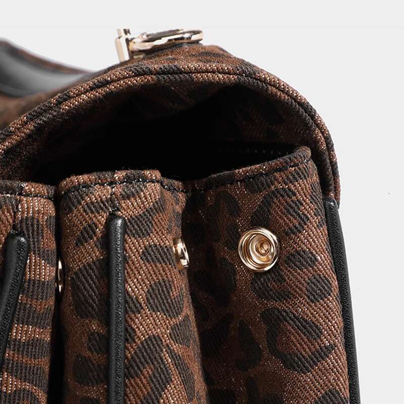 Large Capacity Leopard Print Tote Women Rodeo Commuter Retro Fashion Portable Shoulder Messenger Bag