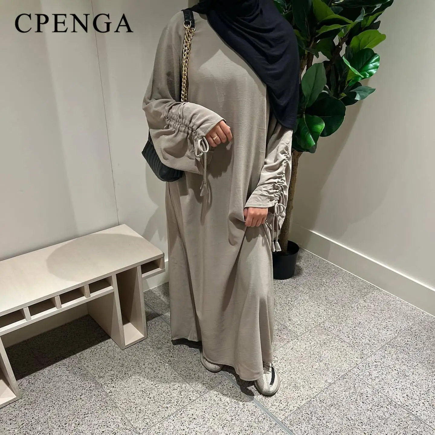 Saudi Muslim Womens Modest Dress for Eid al Fitr Dubai Plain Abaya Islamic Holiday Party Solid Lace Cuff Long Clothes 250326