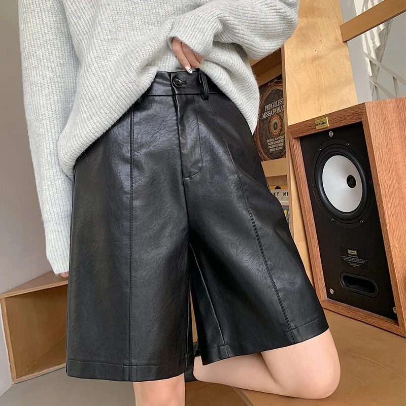 Grey high waisted casual wide leg Pu shorts for women 2023 autumn winter loose knee length washed leather 250321
