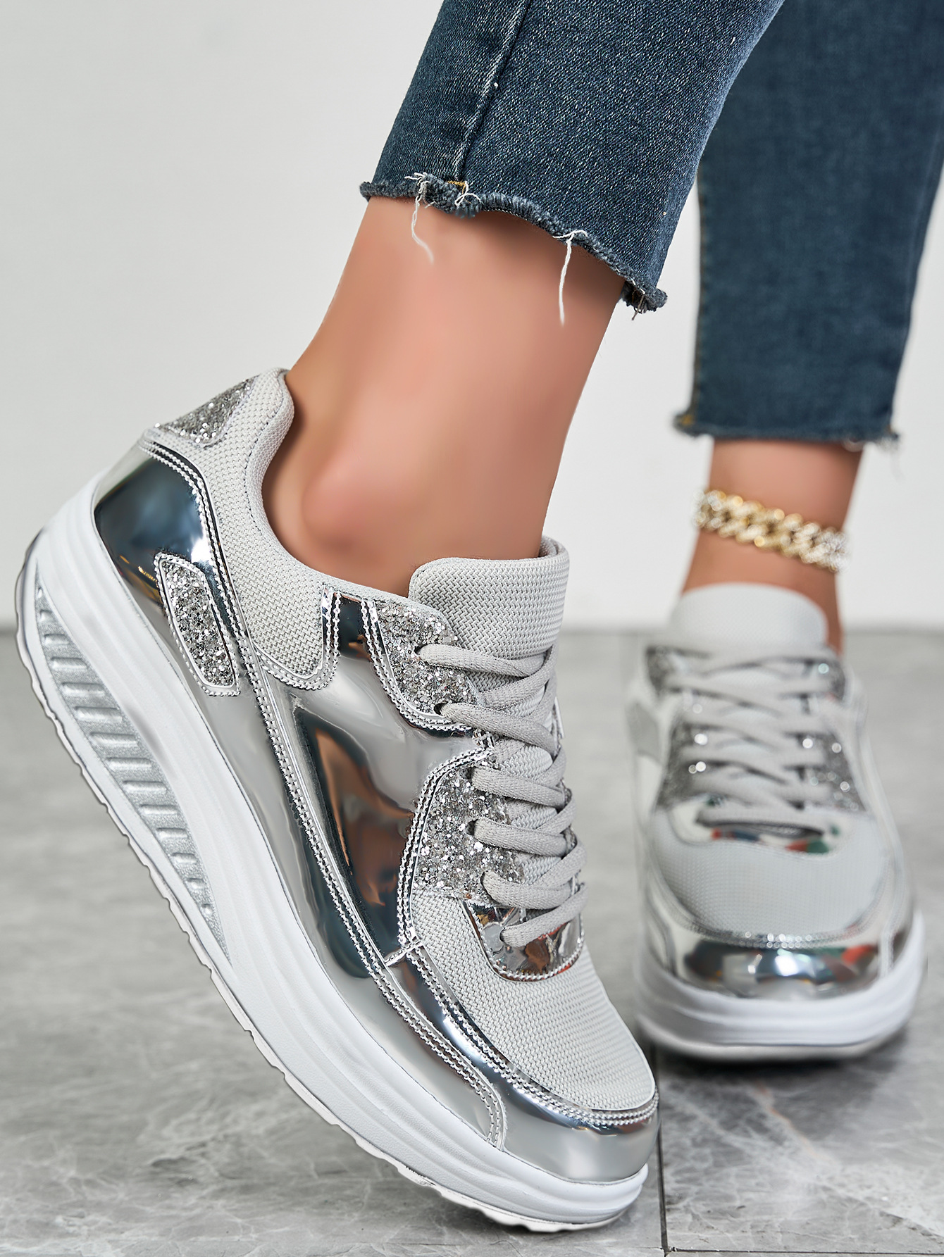 2025 Spring Summer new arrival design Gold bright mesh casual sneakers outdoor plus size women's shoes size 36-42