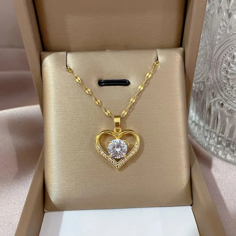 Artificial gemstone heartshaped pendant necklace gold stainless steel lip chain womens jewelry 250325