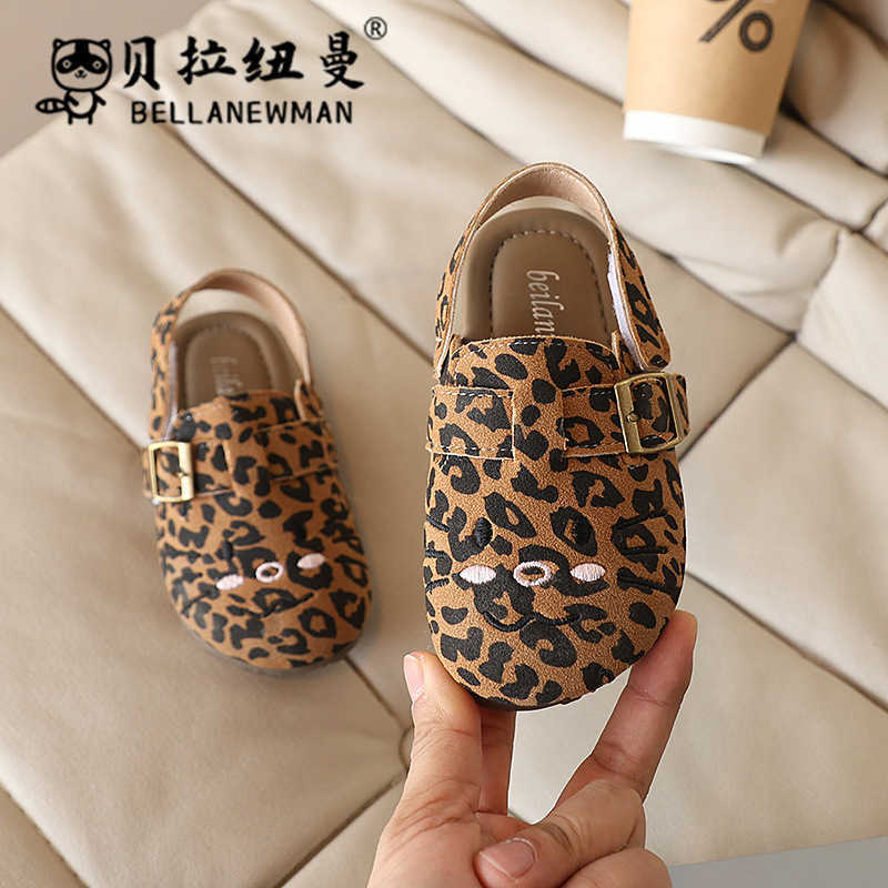 Slipper SHEIN Girls Sandals 2025 Summer New Korean Edition Childrens Cork Baotou Single Shoes Korean Boken Shoes S25326