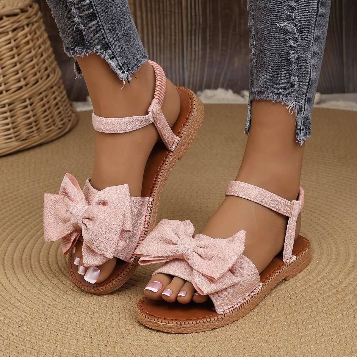 2025XJ Summer New Lightweight Sandals Beach Leisure Designer Fashion Slippers Outdoor Bow Flat Shoes Home Slippers Women's