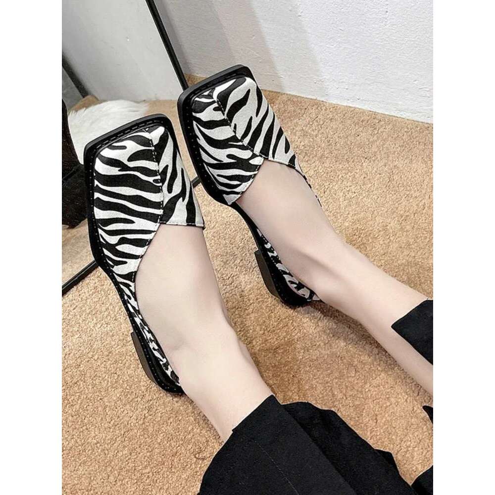 Closed Toe Sandals Fashion Womens Shoes Suit Female Beige Med Block Low heel Shallow Mouth Black Summer Sandalias