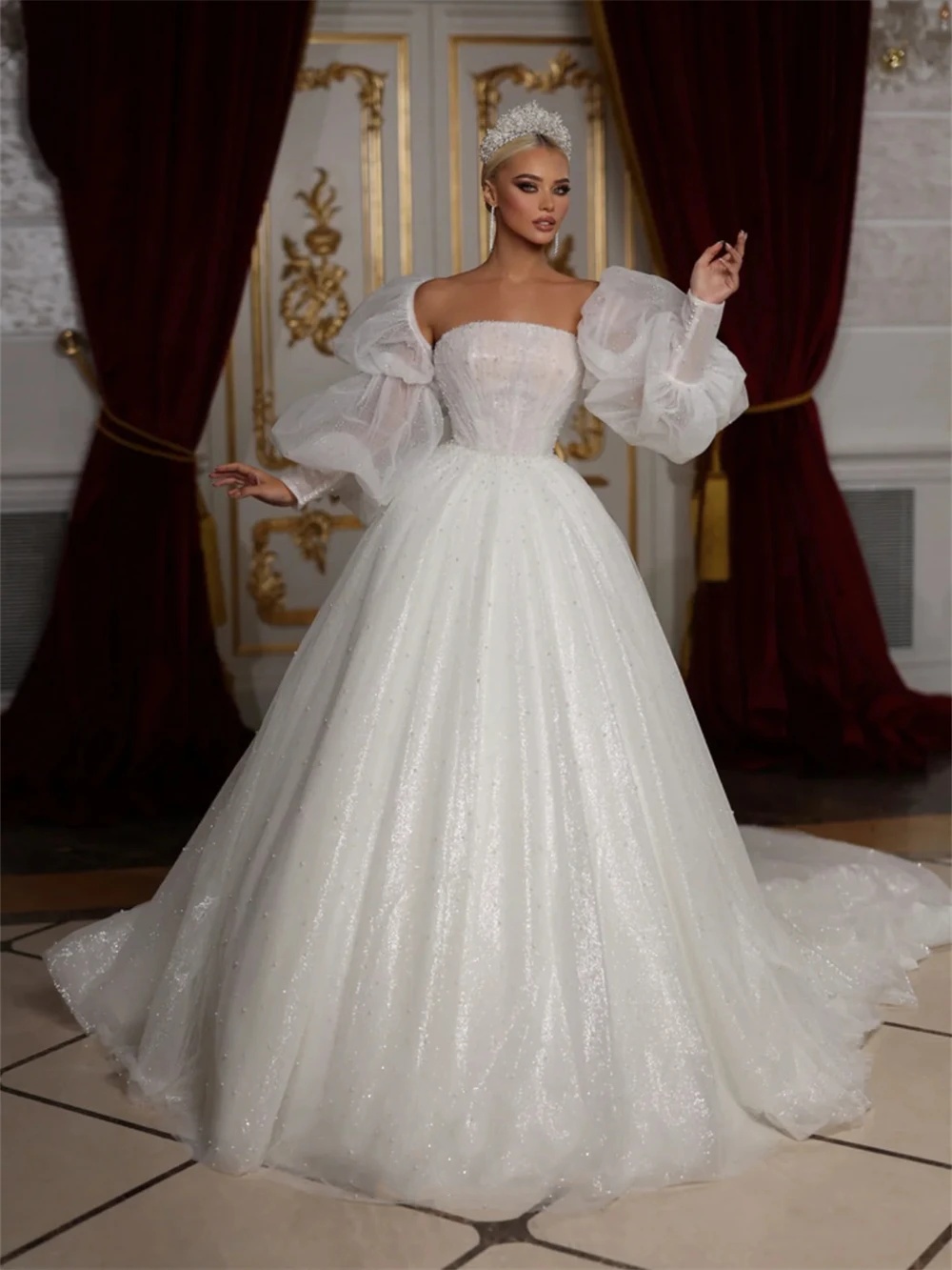 Fashion Women Wedding Dress Strapless Removable Sleeves Bridal Gowns Sequins Pearls Backless Sweep Train Dress Custom Made