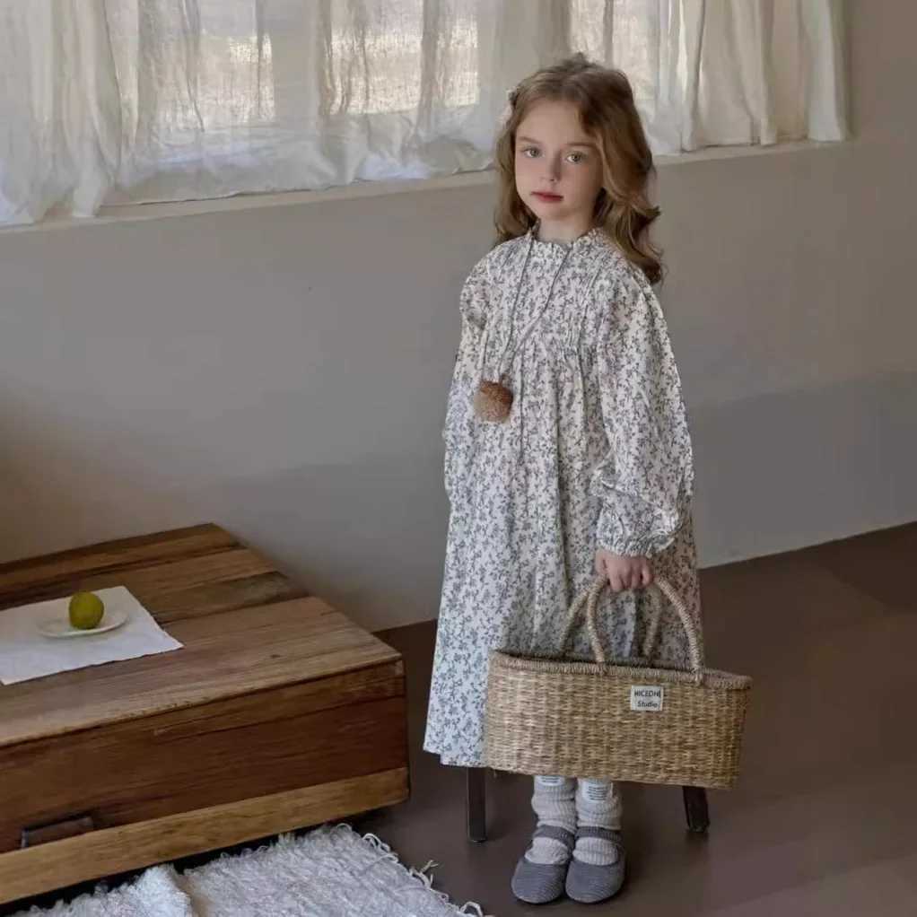 Girls dress spring/summer new Korean childrens long sleeved French princess floral dress sweet simple and loose 2024 W250326
