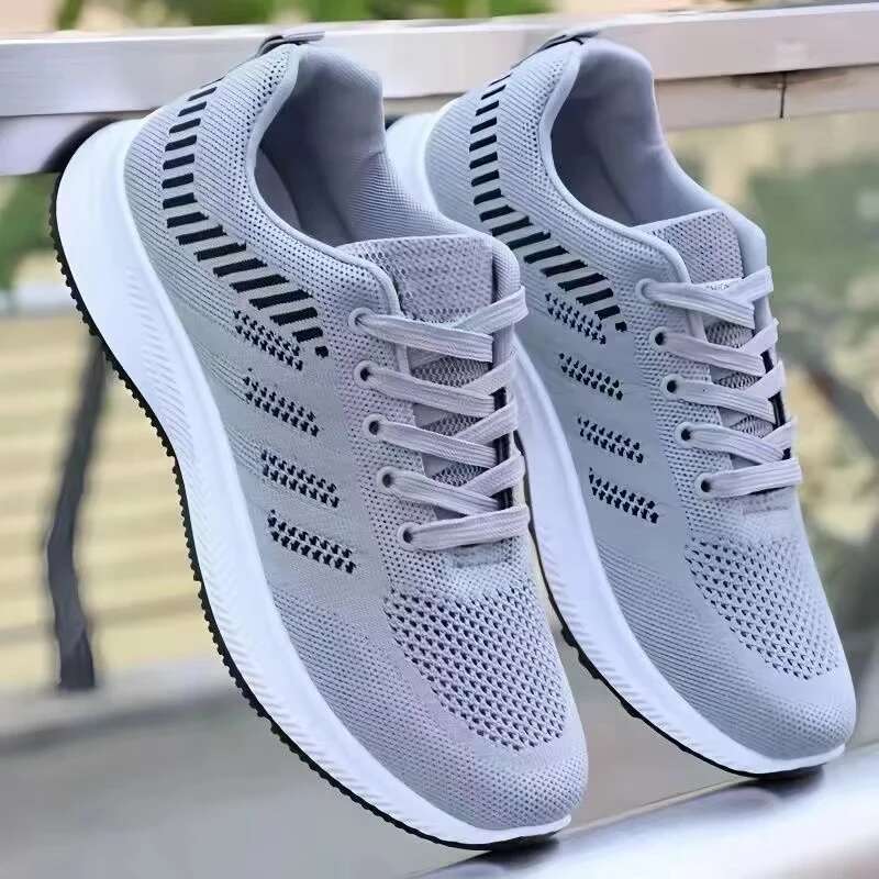 Men's casual fashionable sports breathable running shoes, outdoor walking training tennis shoes