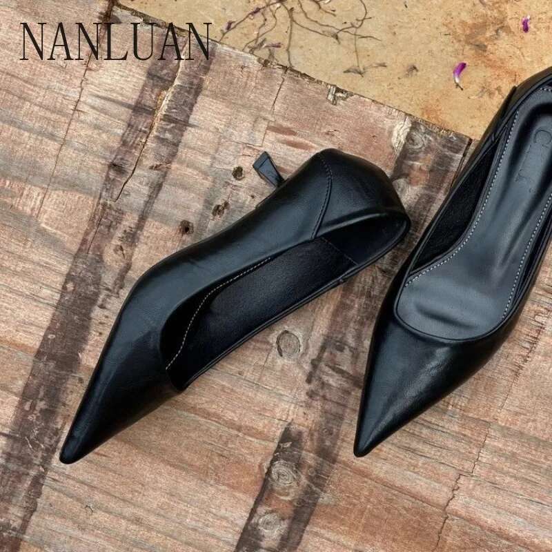 Boutique Autumn New Pointed Toe Stiletto Women's High Quality Slip-on Best-selg Fashion Shoes