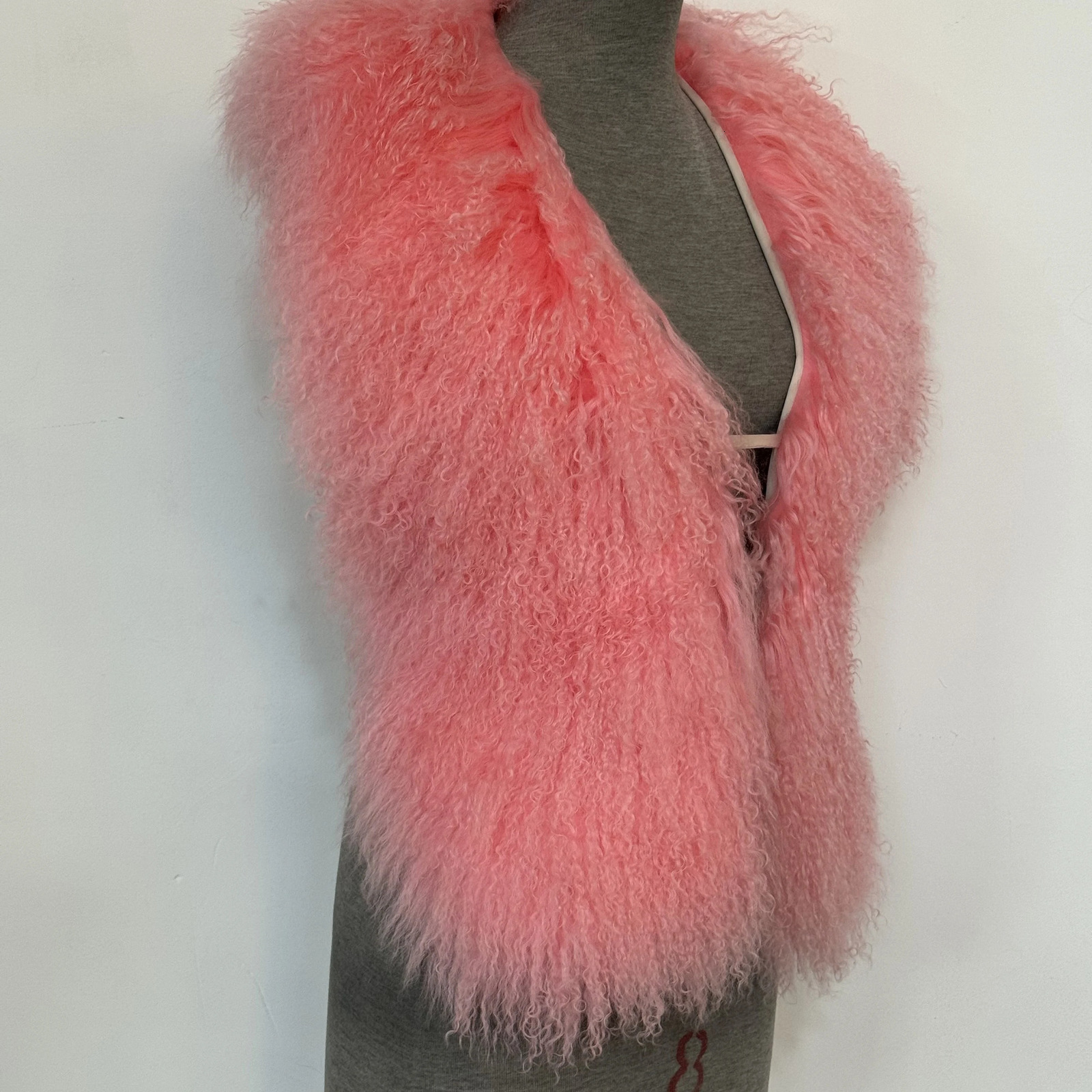 y Genuine Mongolian Sheepskin Coat Womens Woolen Leather Tank Top 250326